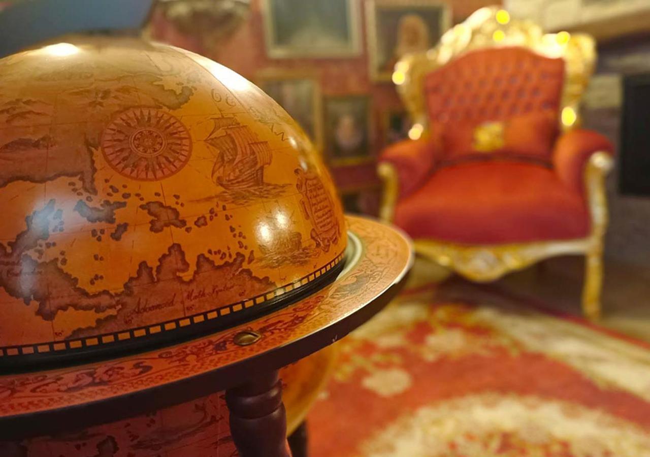 Apartamento Tematico "The Magic" Biescas  Eksteriør billede